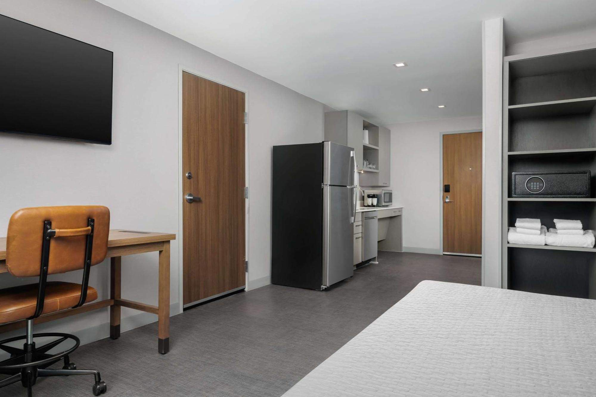 Homewood Suites By Hilton Newport Cincinnati Exterior photo